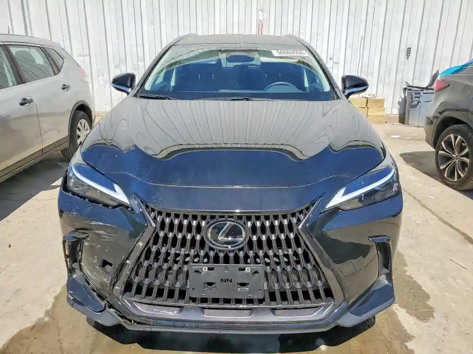 2T2AGCEZ3NC007977 2022 LEXUS NX-4