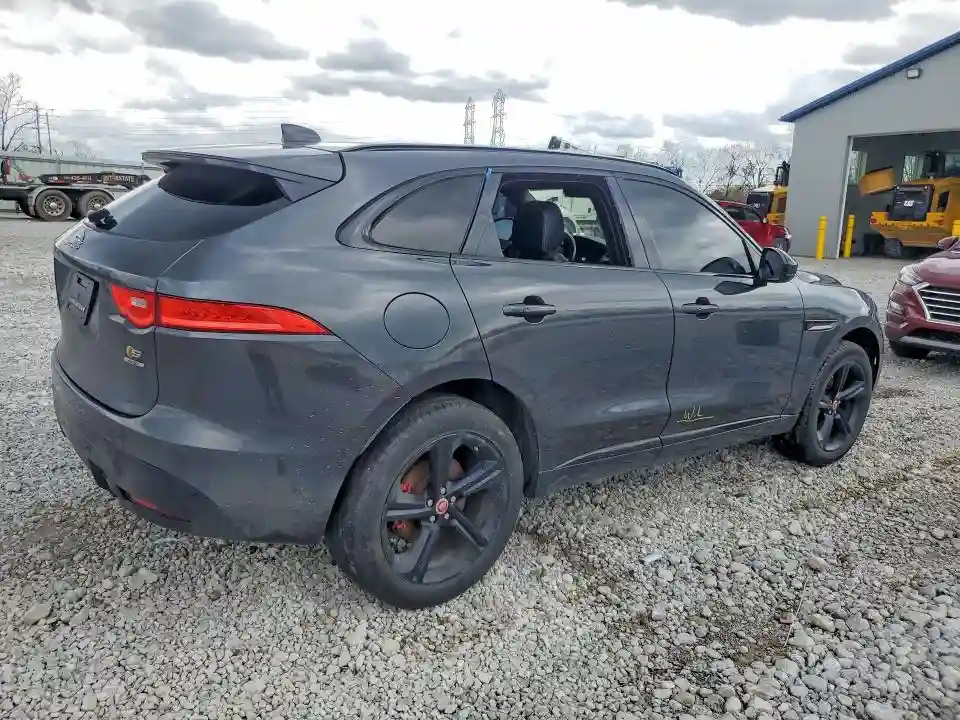 SADCM2FV9LA645166 2020 JAGUAR F-PACE-2
