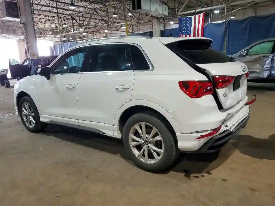 WA1DECF32R1054763 2024 AUDI Q3-1