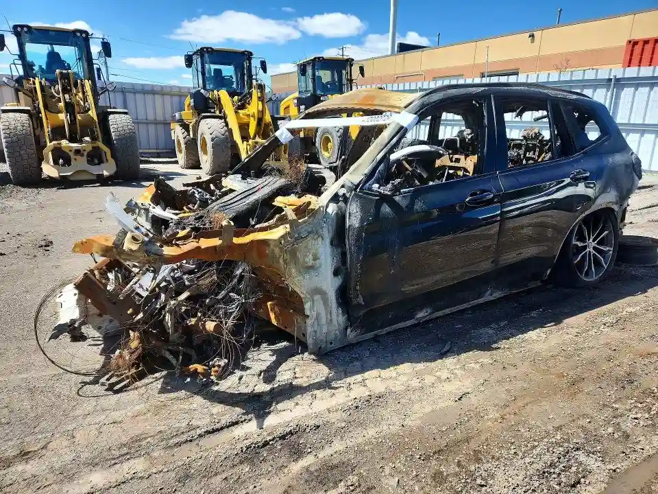 5UX53DP04N9K31821 2022 BMW X3-0