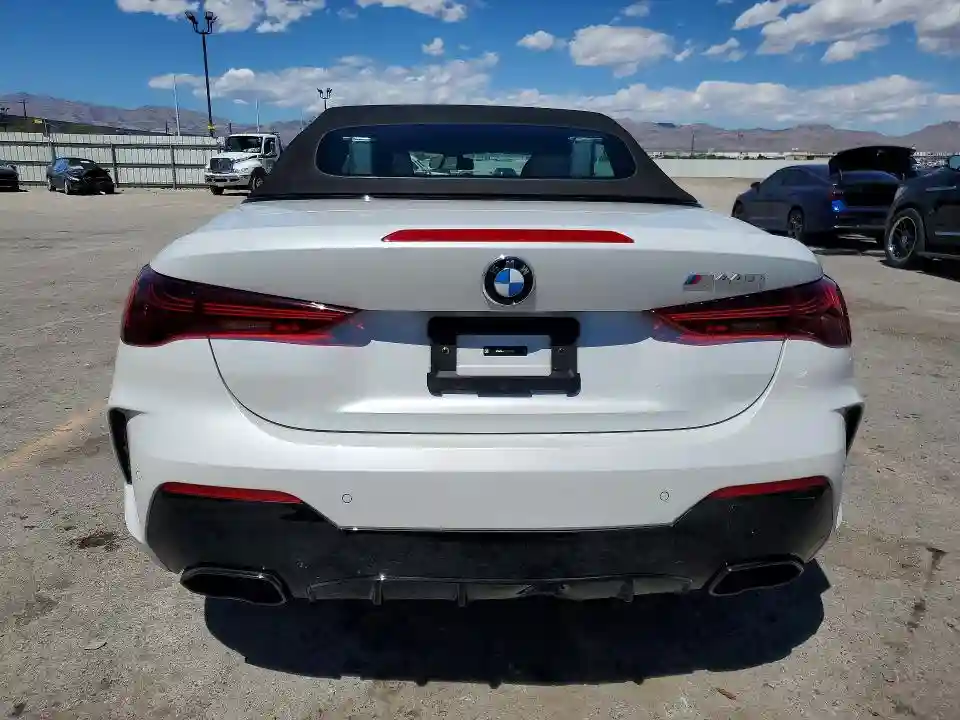WBA63DB09TCW54937 2026 BMW M4-5