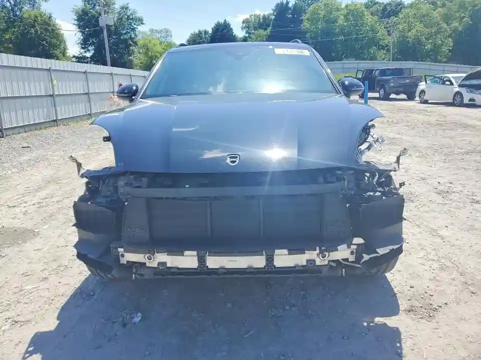 WP1AA2AY0KDA10636 2019 PORSCHE CAYENNE-4