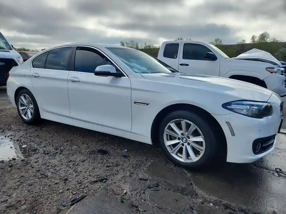 WBA5A7C5XGG643621 2016 BMW 5 SERIES-3