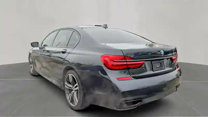 WBA7E2C58KB218257 2019 BMW 7 SERIES-2