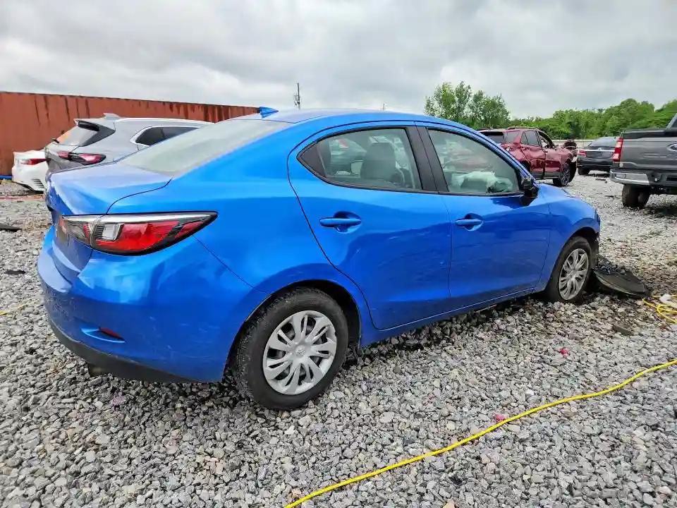 3MYDLBYV9KY523953 2019 TOYOTA YARIS-2