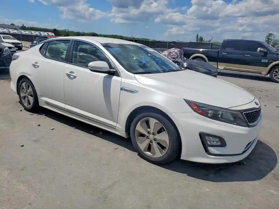 KNAGN4AD9F5090525 2015 KIA OPTIMA-3