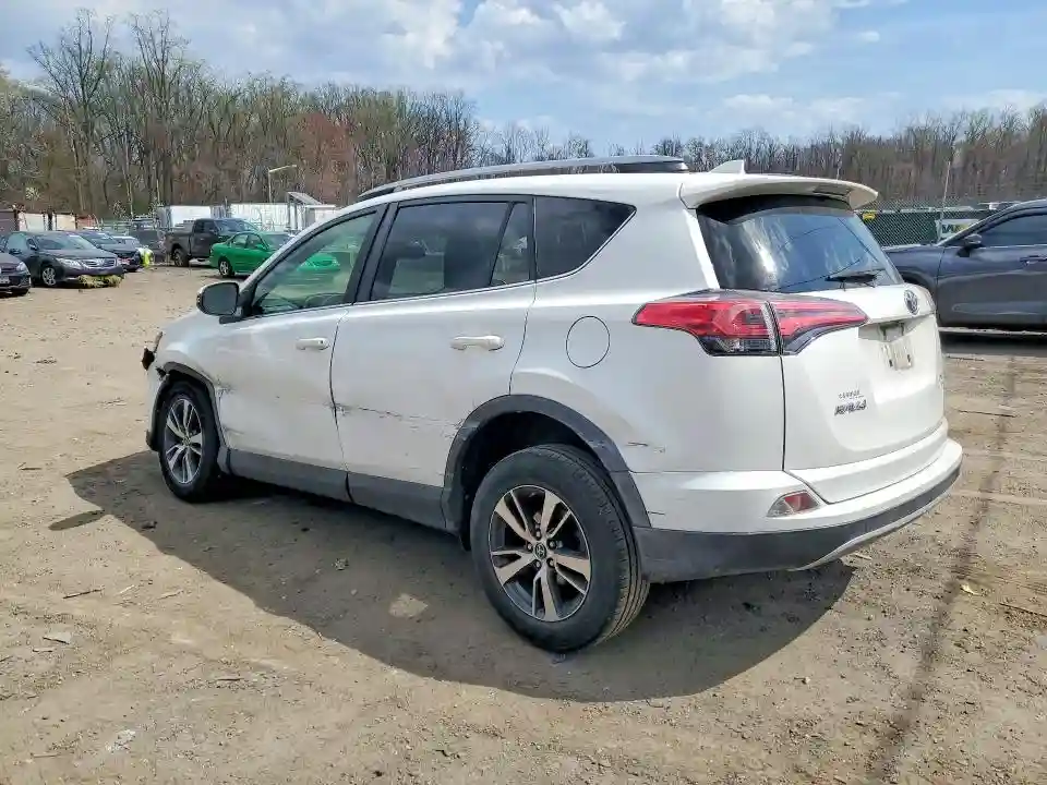 JTMRFREV2JJ748081 2018 TOYOTA RAV4-1