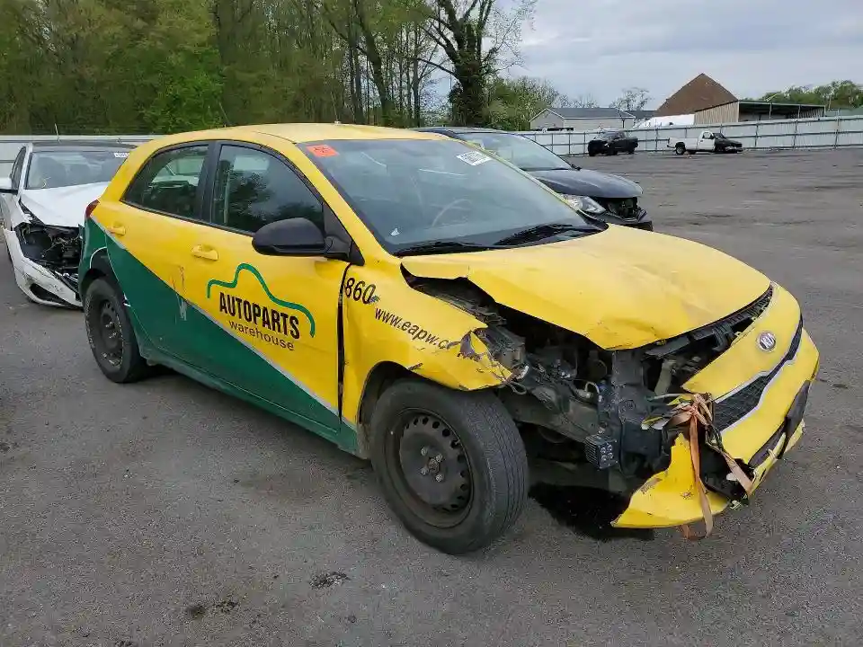 3KPA25AB3JE119777 2018 KIA RIO-3