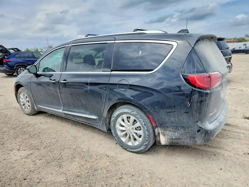 2C4RC1BG3JR124110 2018 CHRYSLER PACIFICA-1