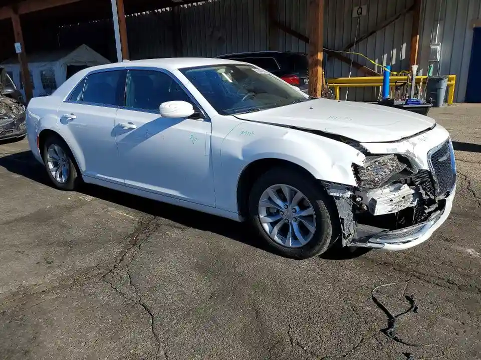 2C3CCAAGXNH134480 2022 CHRYSLER 300-3