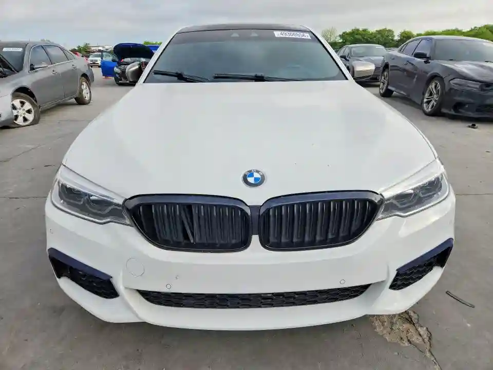 WBAJB9C54JB036528 2018 BMW M5-4
