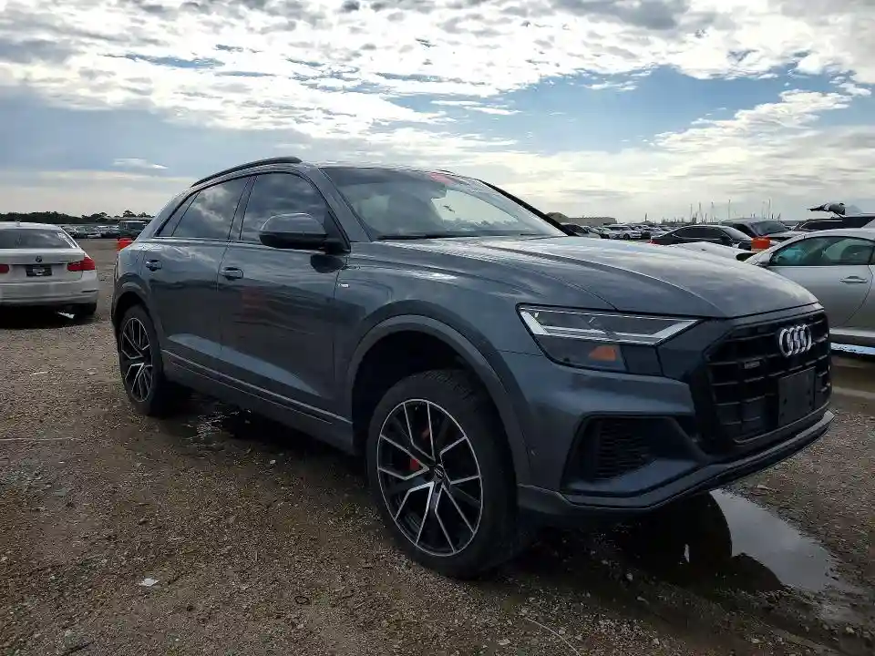 WA1EVAF16KD030798 2019 AUDI Q8-3