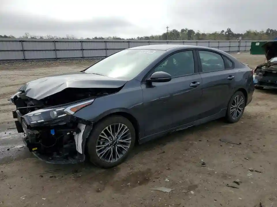 3KPF54AD3RE816404 2024 KIA FORTE-0