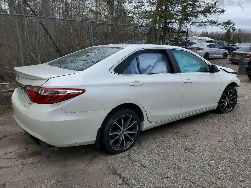 4T1BF1FK0GU588521 2016 TOYOTA CAMRY-2