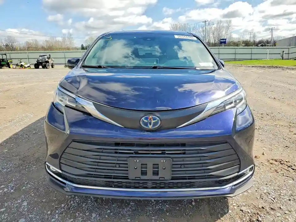 5TDYSKFC3NS043231 2022 TOYOTA SIENNA-4