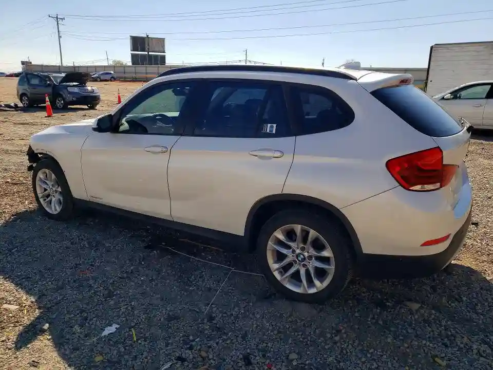 WBAVL1C5XFVY25403 2015 BMW X1-1