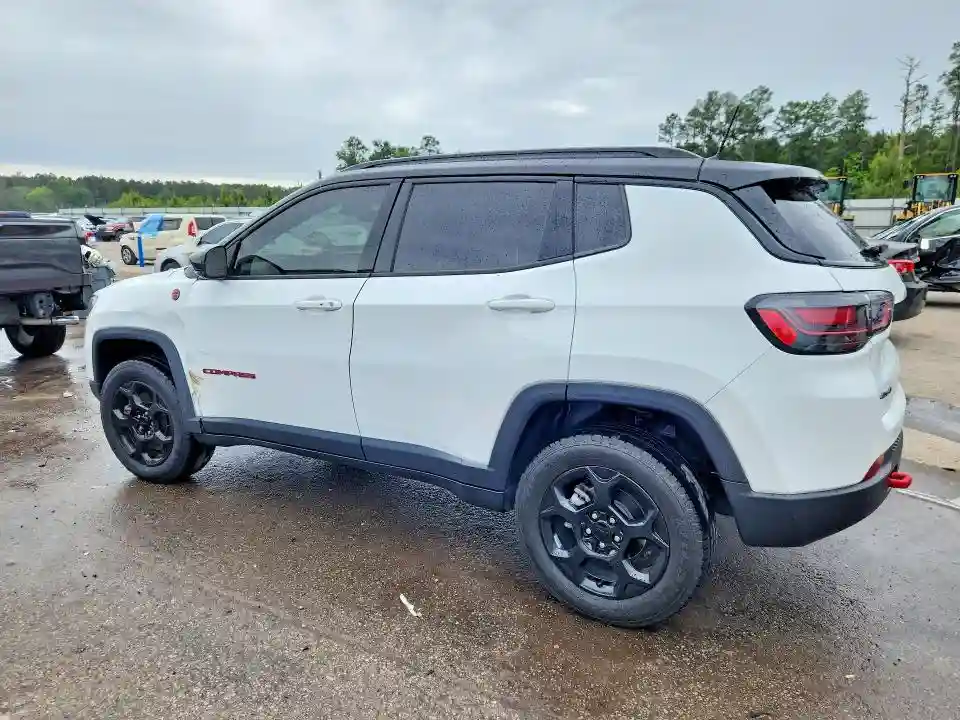 3C4NJDDNXPT568138 2023 JEEP COMPASS-1