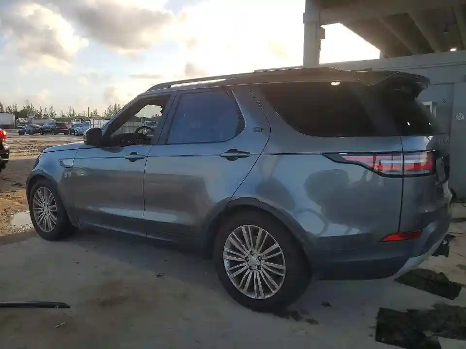 SALRRBBK7HA013463 2017 LAND ROVER DISCOVERY-1