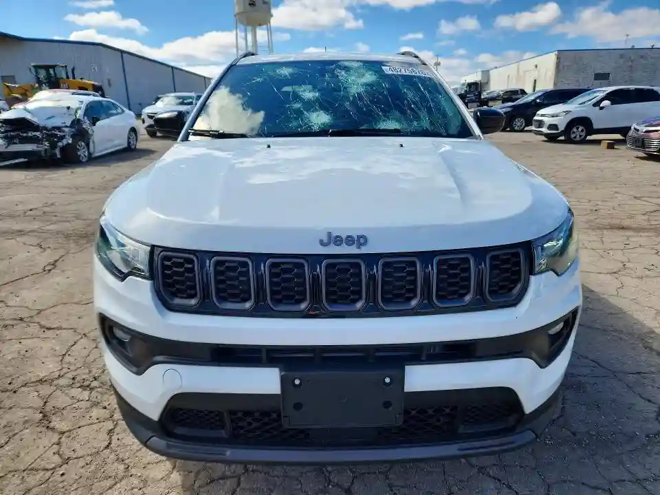 3C4NJDBN2ST540426 2025 JEEP COMPASS-4