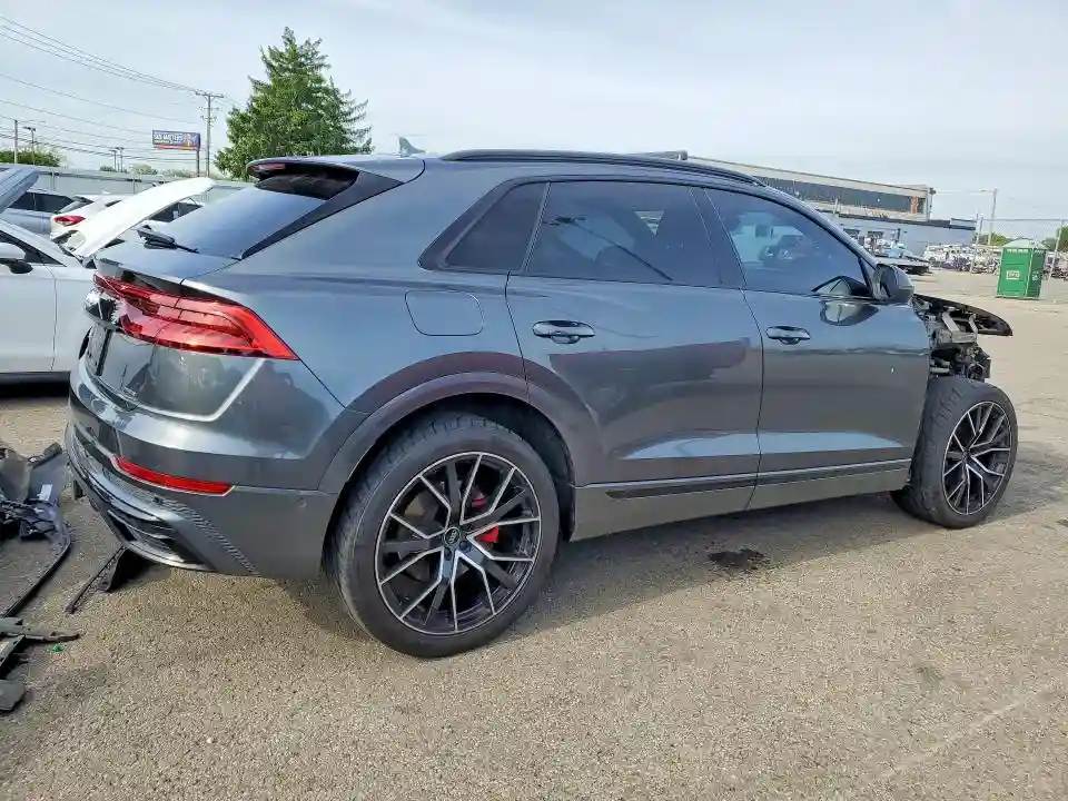 WA1EVAF10KD030666 2019 AUDI Q8-2