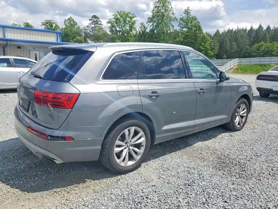 WA1AHAF7XHD037241 2017 AUDI Q7-2