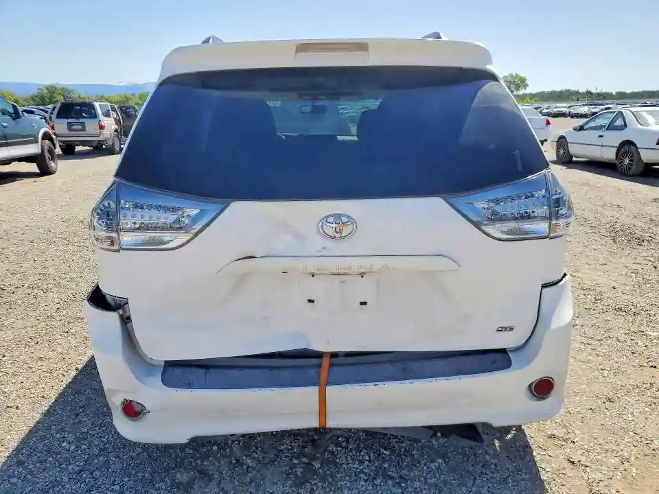 5TDXK3DC4GS742181 2016 TOYOTA SIENNA-5