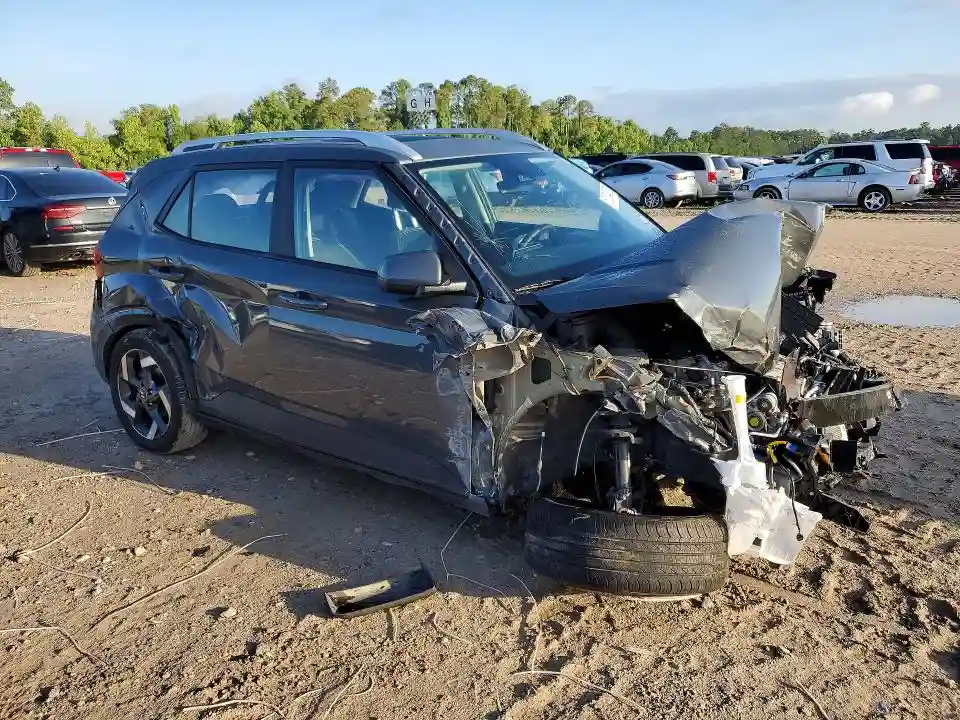 KMHRC8A30SU416837 2025 HYUNDAI VENUE-3