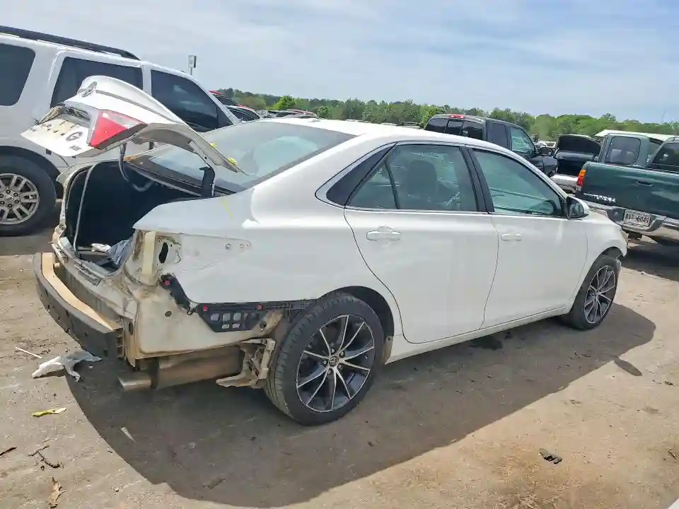 4T1BF1FK8GU528826 2016 TOYOTA CAMRY-2