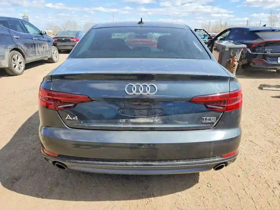 WAUBNAF45JA215926 2018 AUDI A4-5