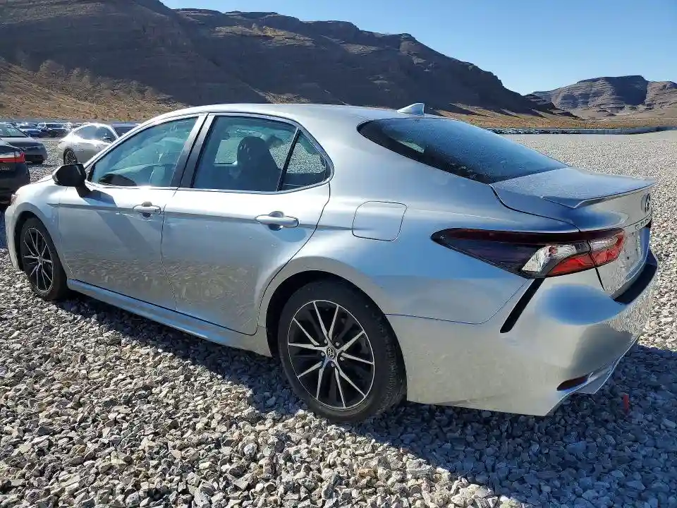 4T1G11AKXMU543304 2021 TOYOTA CAMRY-1