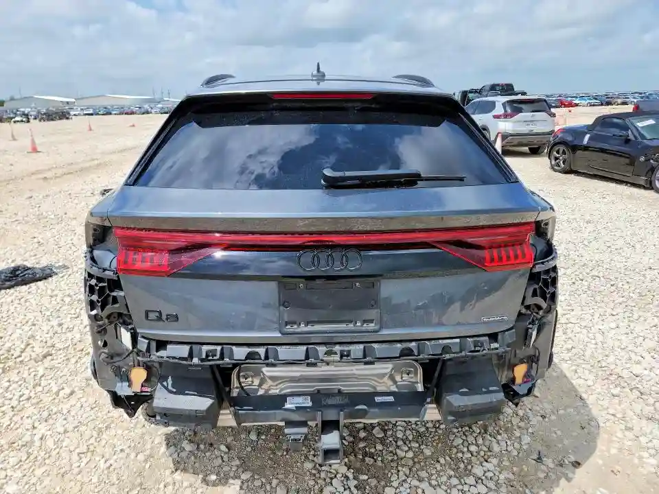 WA1EVAF13MD033094 2021 AUDI Q8-5