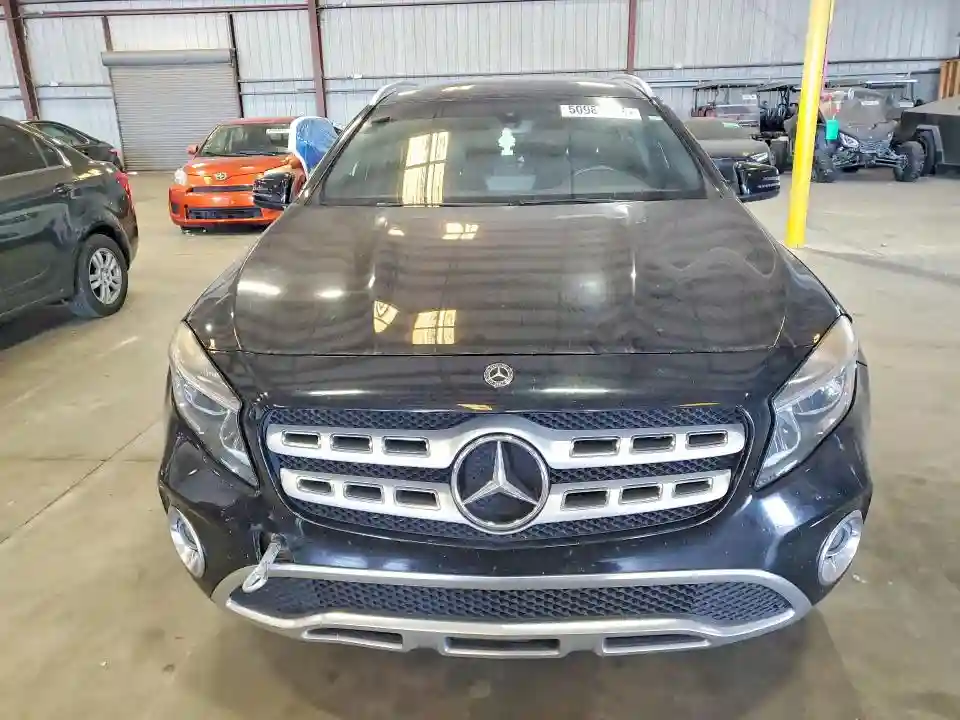WDCTG4EB7JJ404221 2018 MERCEDES-BENZ GLA-CLASS-4