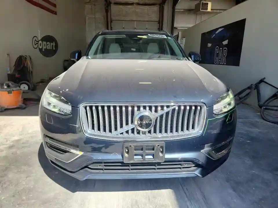 YV4H60CE5R1218318 2024 VOLVO XC90-4