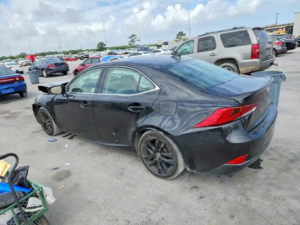 JTHBA1D2XJ5081874 2018 LEXUS IS-1