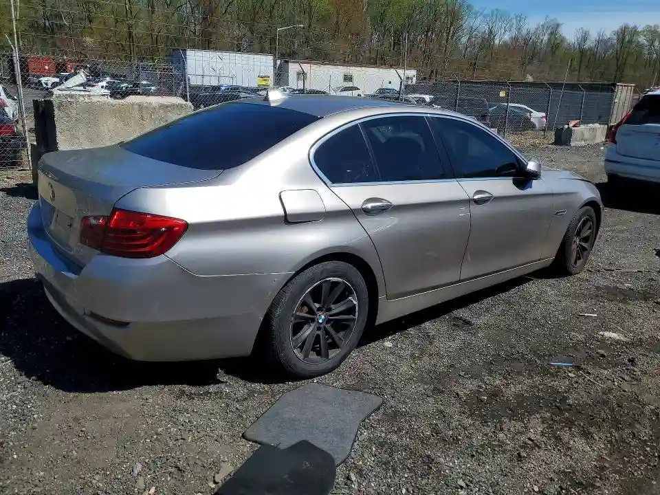WBA5A7C57GG644208 2016 BMW 5 SERIES-2
