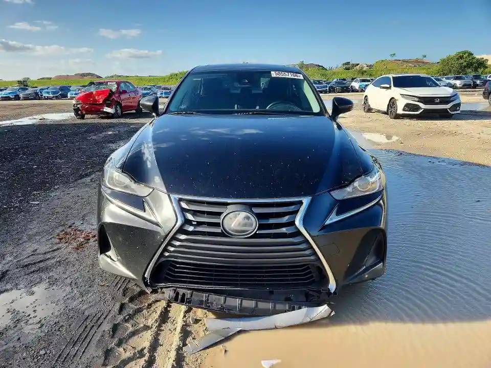 JTHBA1D26J5067647 2018 LEXUS IS-4