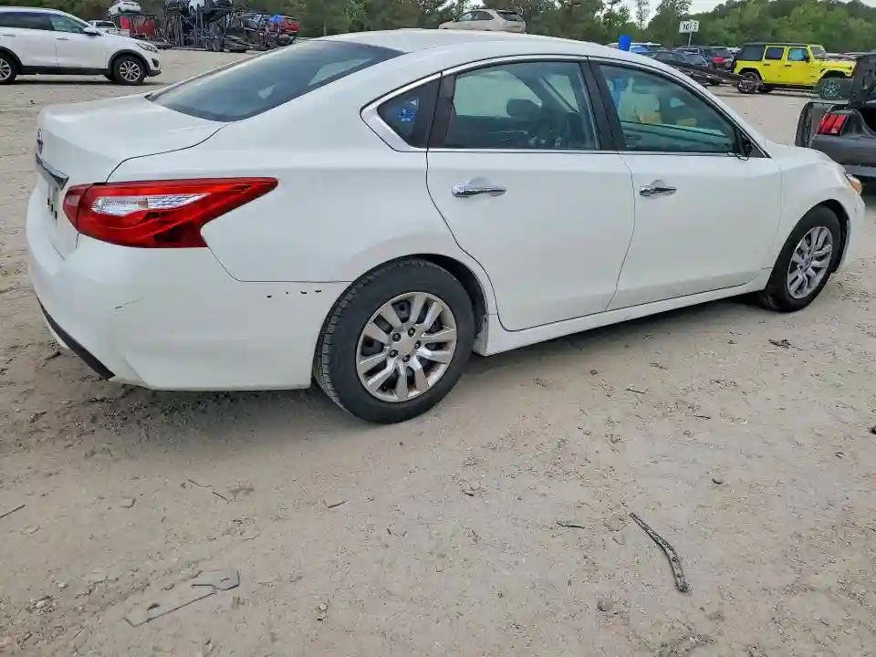 1N4AL3AP6HC161624 2017 NISSAN ALTIMA-2