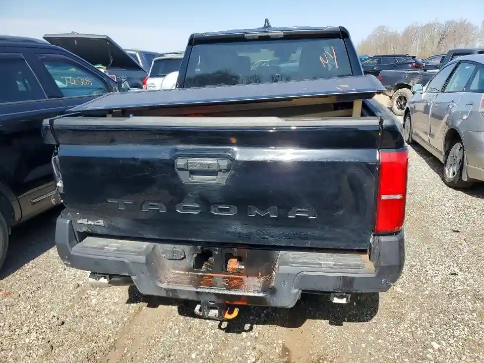 3TYLD5KNXST020946 2025 TOYOTA TACOMA-5