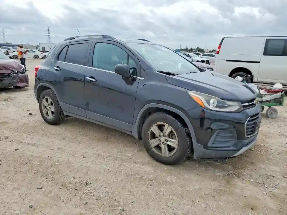 3GNCJLSB4HL279193 2017 CHEVROLET TRAX-3