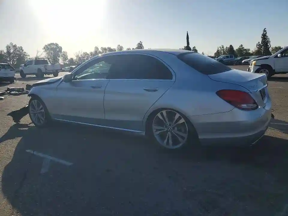 55SWF4HB4HU231372 2017 MERCEDES-BENZ C-CLASS-1