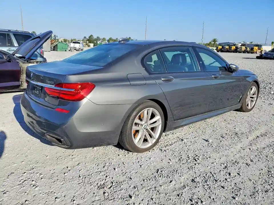 WBA7F2C53HG421565 2017 BMW 7 SERIES-2