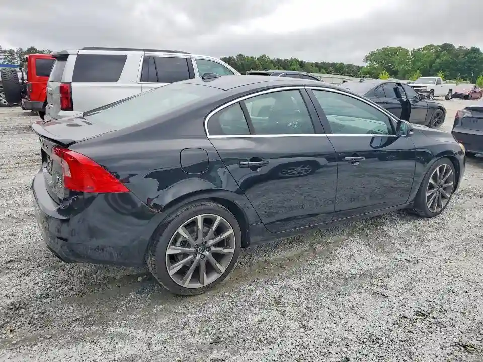 YV1612TM5F1359343 2015 VOLVO S60-2