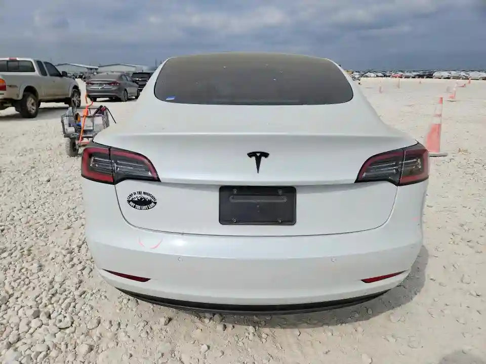 5YJ3E1EA5MF871828 2021 TESLA MODEL 3-5