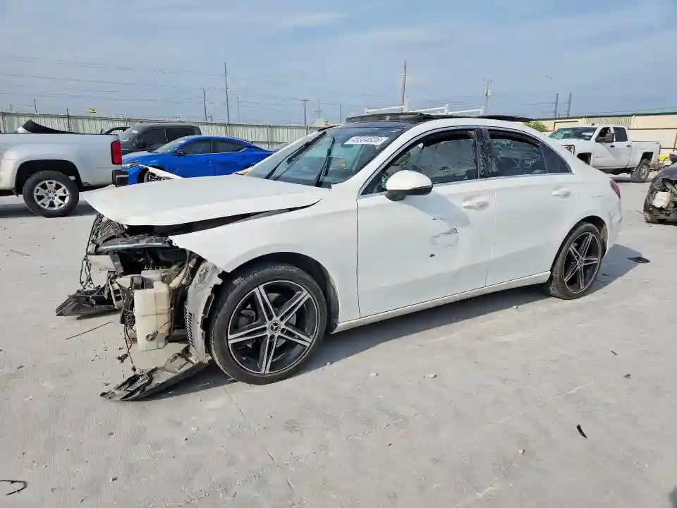 WDD3G4EBXKW014164 2019 MERCEDES-BENZ A-CLASS-0