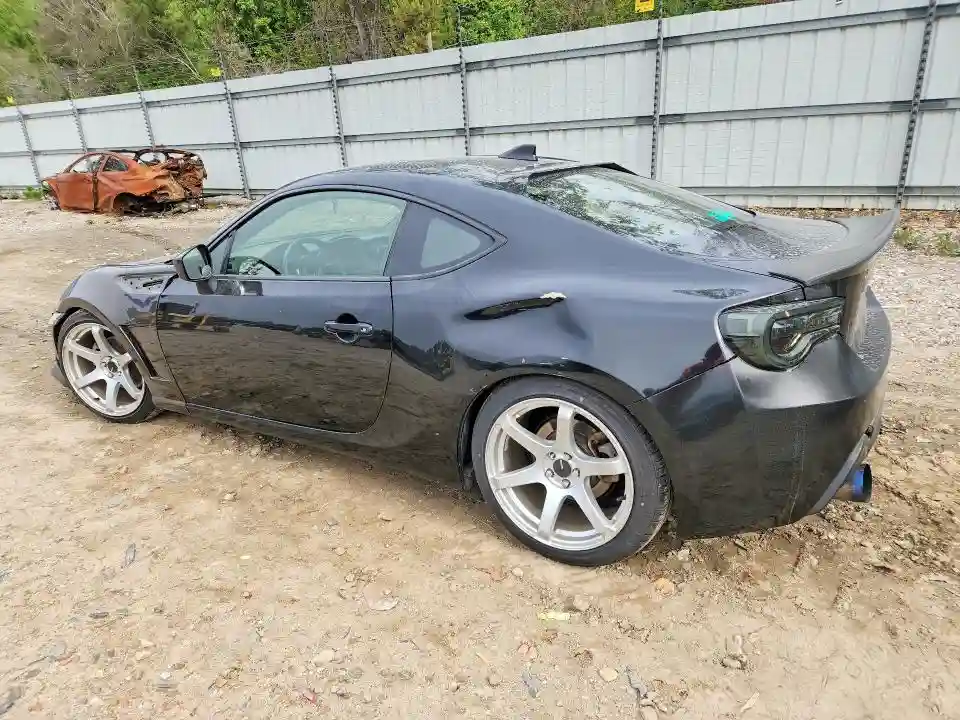 JF1ZNAA15F9703819 2015 SCION FR-S BASE-1