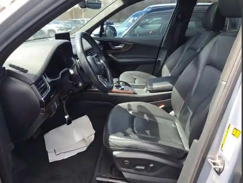 WA1LAAF74JD004268 2018 AUDI Q7-4