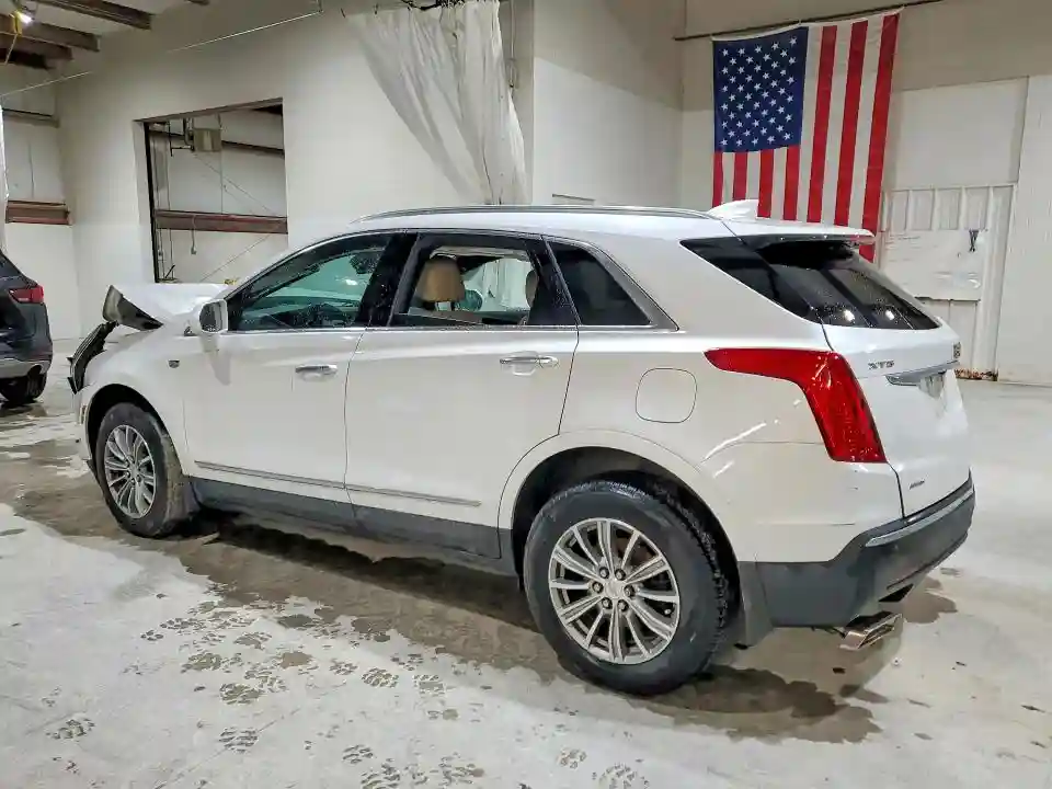 1GYKNDRS5HZ157627 2017 CADILLAC XT5-1