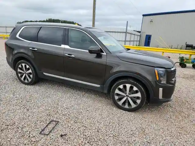 5XYP64HCXMG161717 2021 KIA TELLURIDE-3