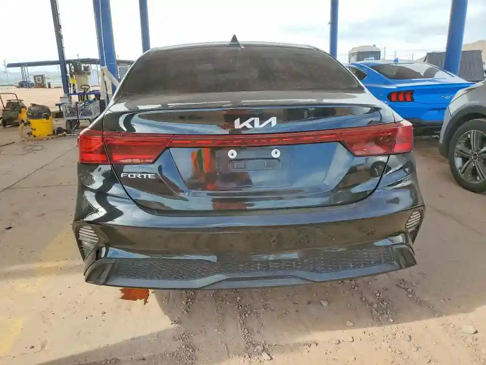3KPF24AD6RE802490 2024 KIA FORTE-5
