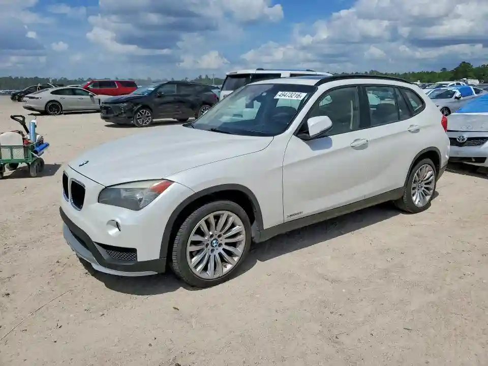 WBAVL1C5XFVY35364 2015 BMW X1-0